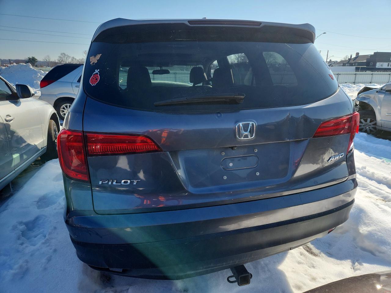 2018 Honda Pilot VIN 5FNYF6H55JB011597 photo 6