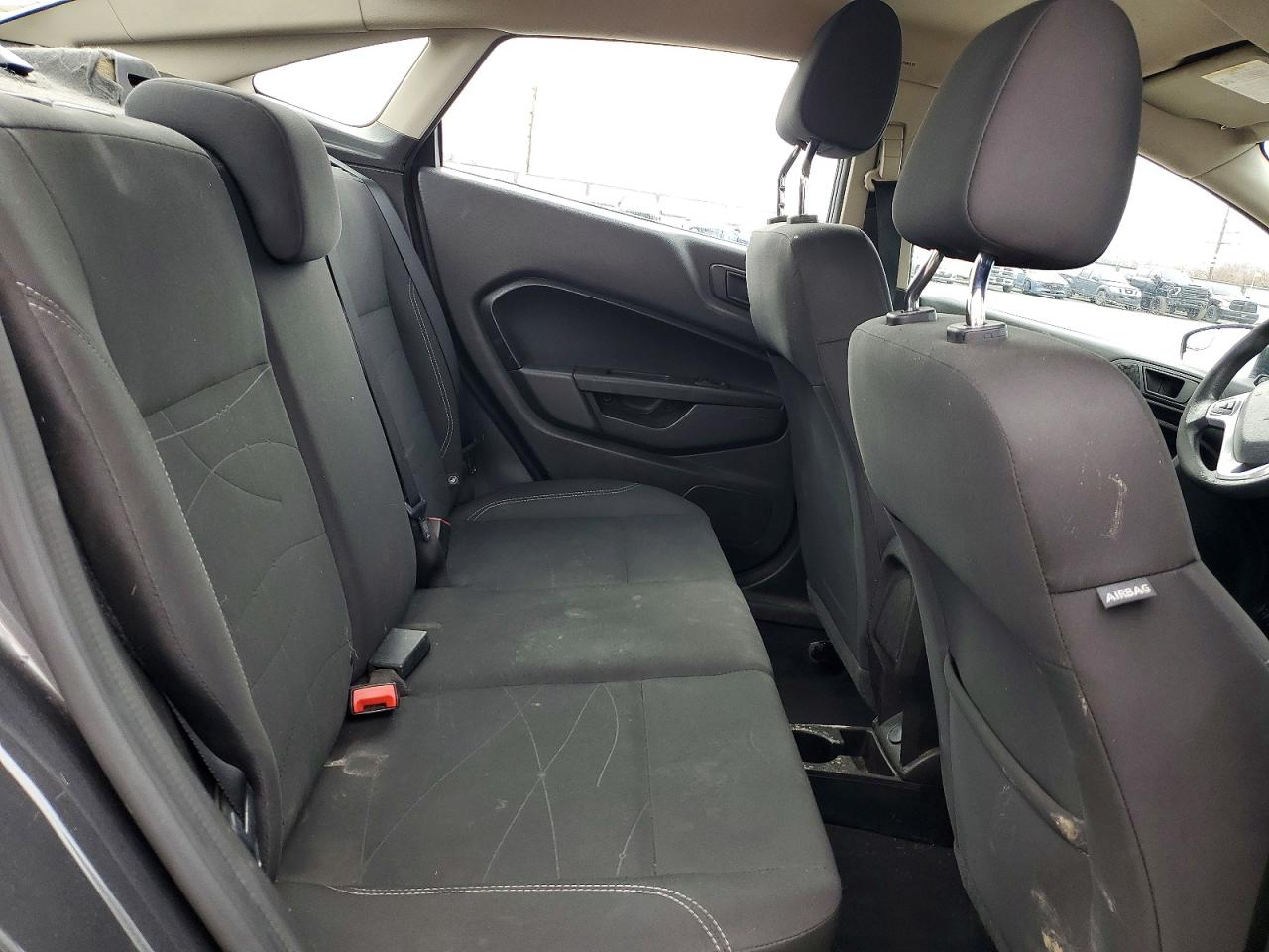 2019 Ford Fiesta se VIN 3FADP4BJ5KM142540 photo 10