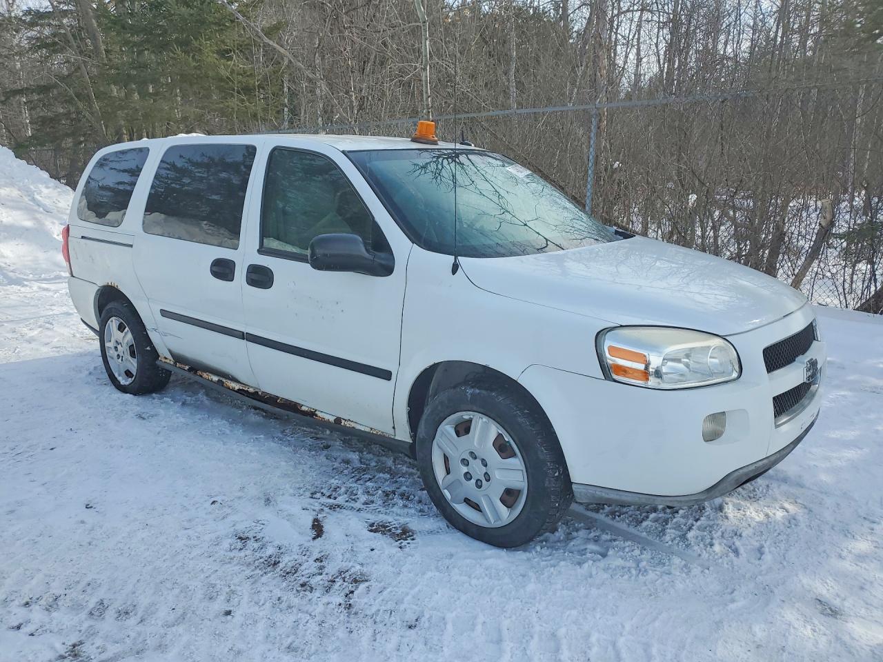 2008 Chevrolet Uplander VIN 1GNDV23158D150684 photo 4