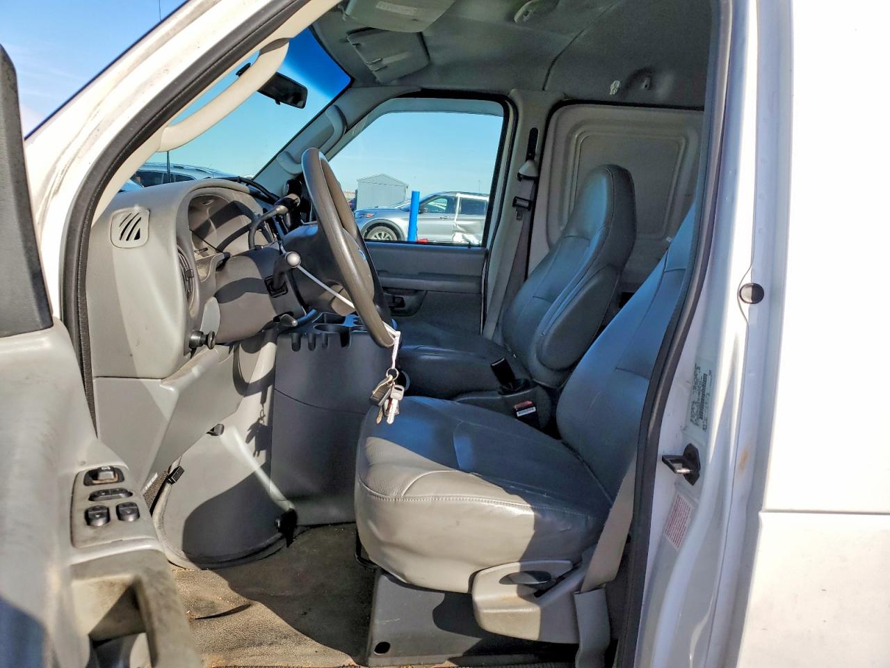 2003 Ford Econoline VIN 1FTRE14283HA02059 photo 7