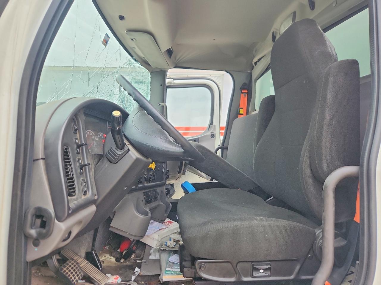 2019 FREIGHTLINER All other VIN 3ALACWFC0KDLP2968 photo 11