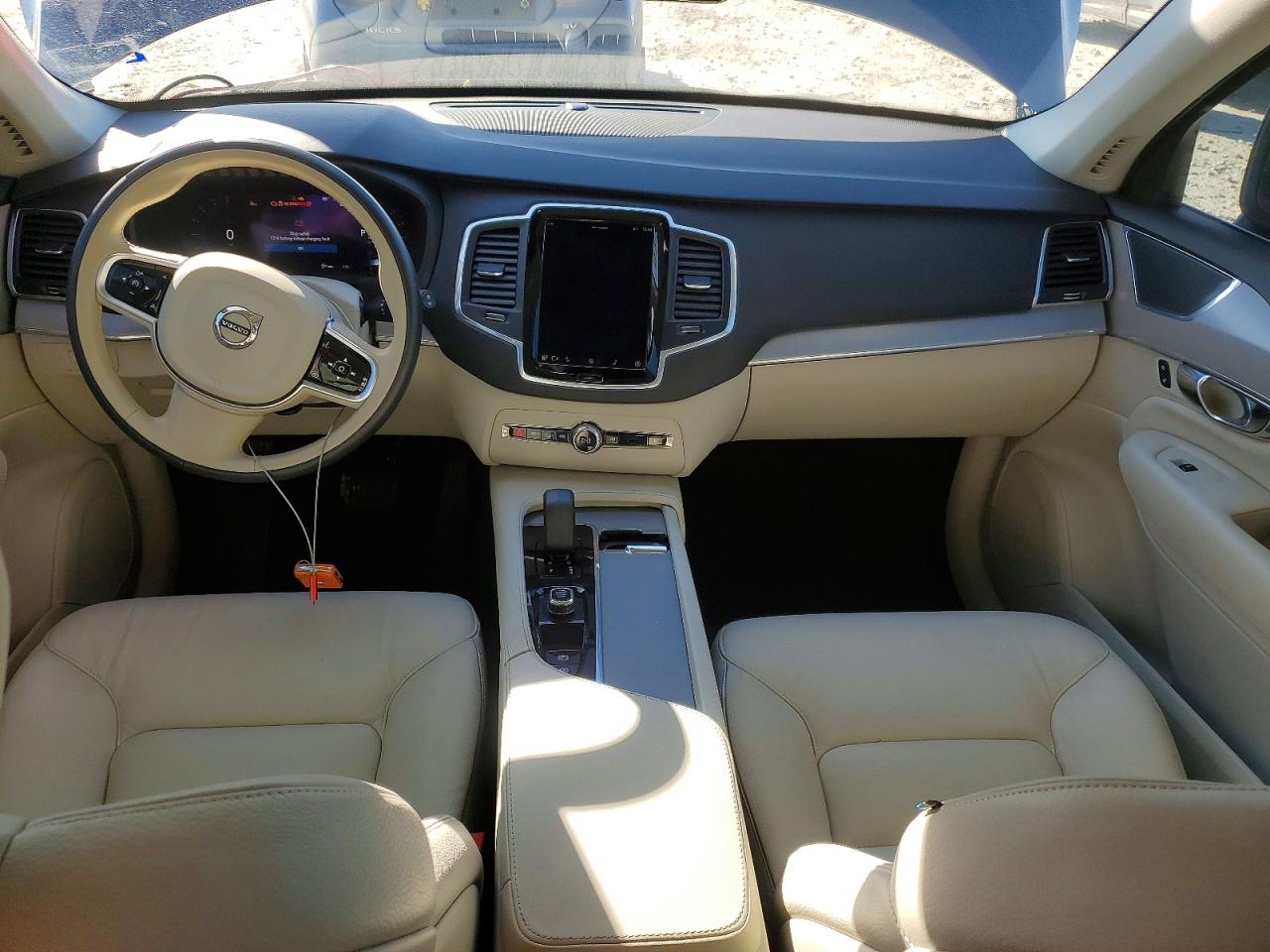 2025 Volvo Xc90 VIN YV4M12PJ9S1318167 photo 8