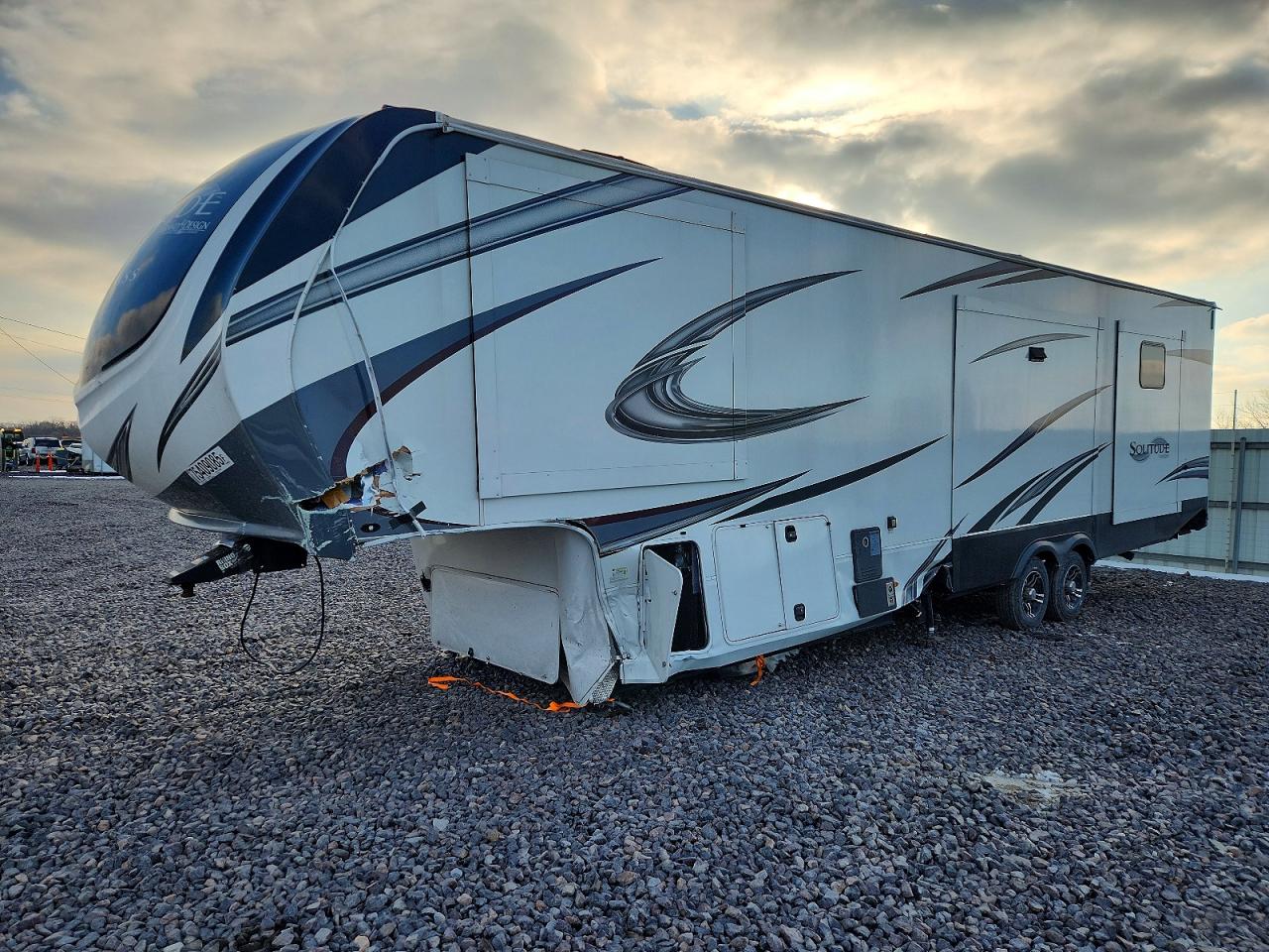 2023 GRAND Solitude VIN 573FS4228PAA13735 photo 2