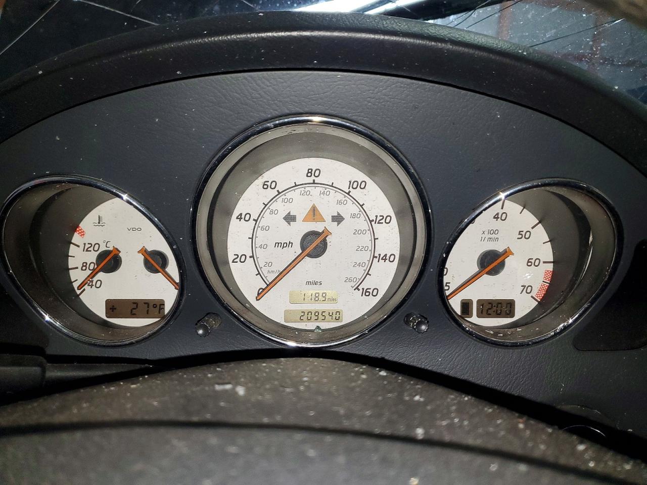2002 Mercedes-Benz Slk-class VIN WDBKK49F72F268012 photo 9