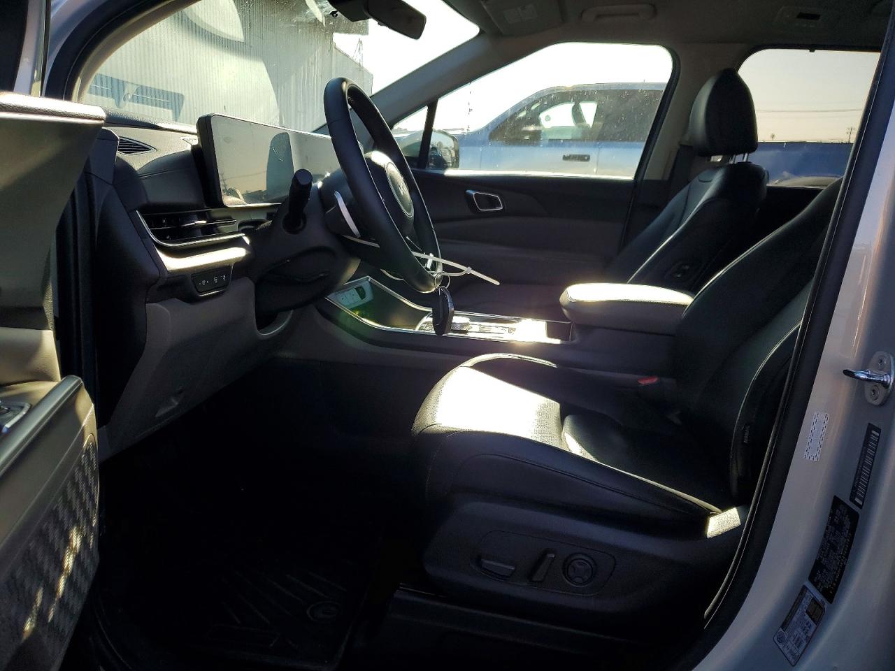 2025 Kia Carnival e VIN KNDNC5KA4S6037973 photo 7