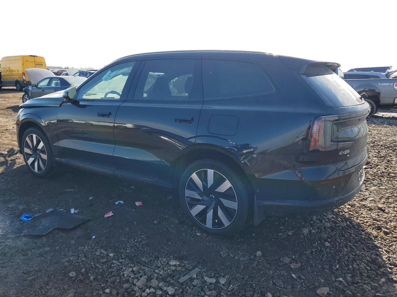 2025 Volvo Ex90 ultra VIN 7JDEV3KL3SG013116 photo 2