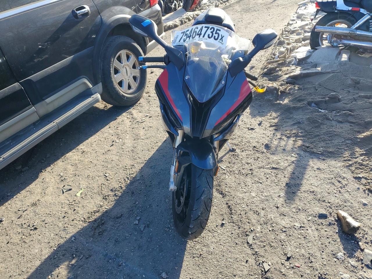 2022 BMW S VIN WB10E2305N6F11281 photo 2