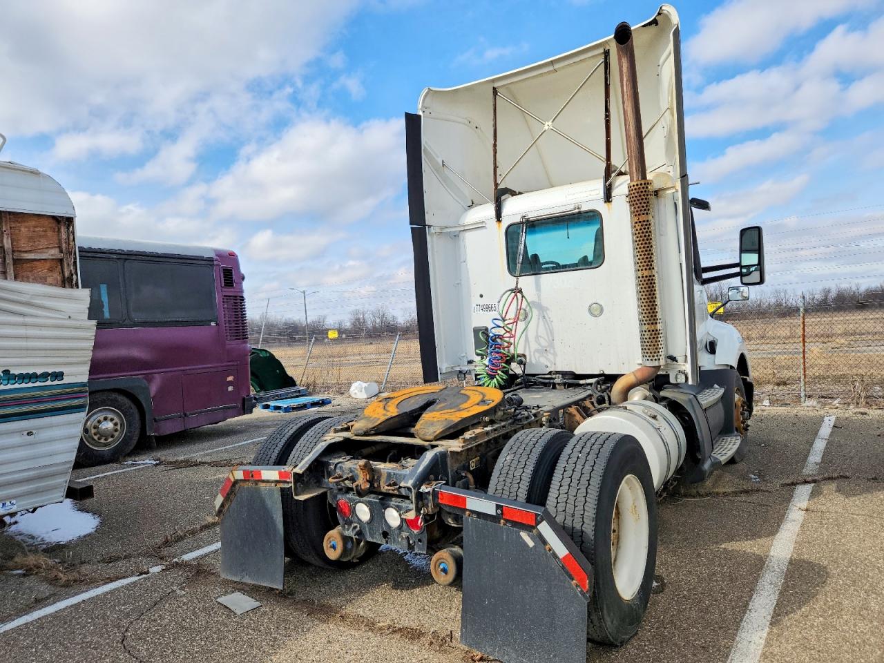 2016 KENWORTH All other VIN 1XKYA48X1GJ496573 photo 4