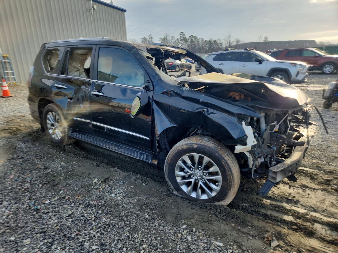 2018 Lexus Gx VIN JTJJM7FX2J5185322 photo 4