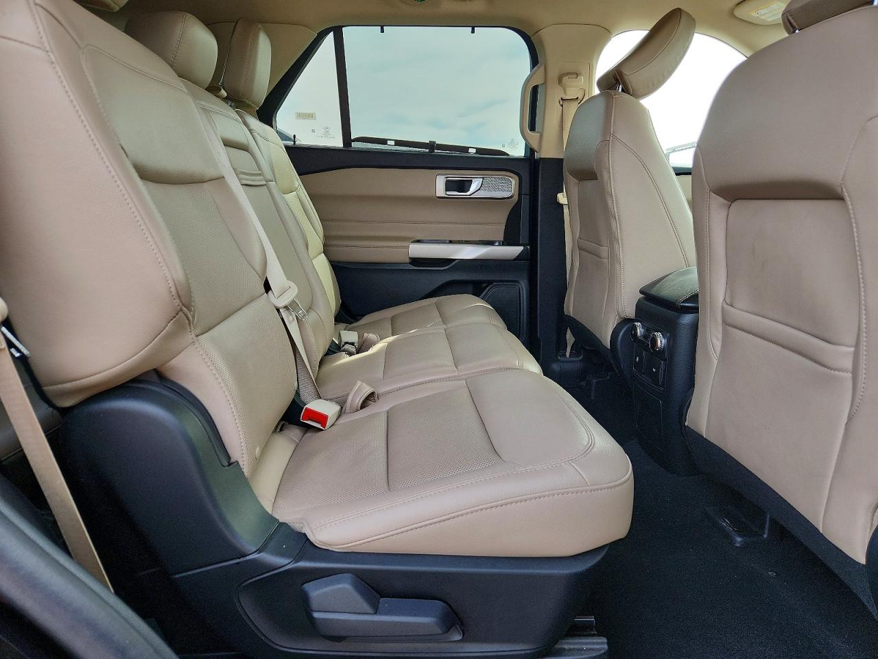 2023 Ford Explorer VIN 1FMSK8FH6PGA60098 photo 11