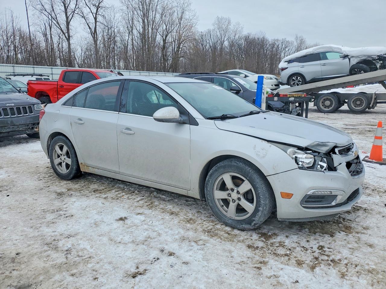 2016 Chevrolet Cruze VIN 1G1PE5SBXG7130258 photo 4