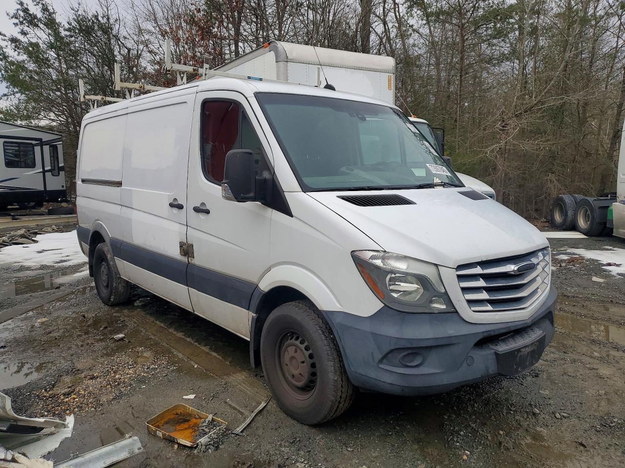 2017 FREIGHTLINER Sprinter VIN WDYPE7CD1HP514759 photo 4