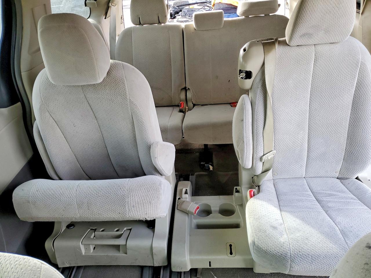 2013 Toyota All models VIN 5TDKK3DC9DS386526 photo 10
