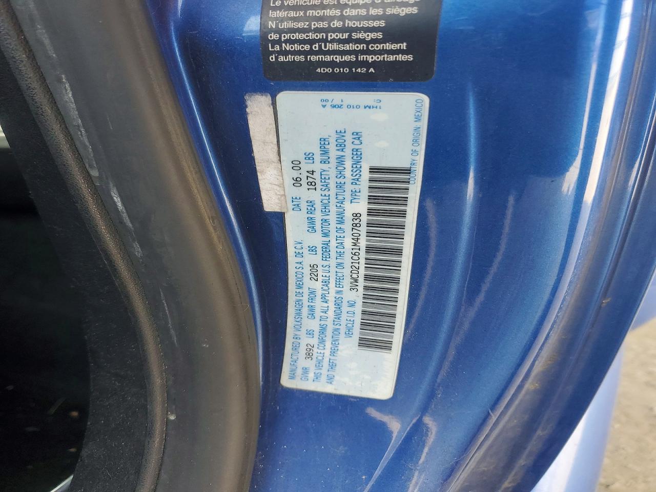 2001 Volkswagen Beetle VIN 3VWCD21C61M407838 photo 12