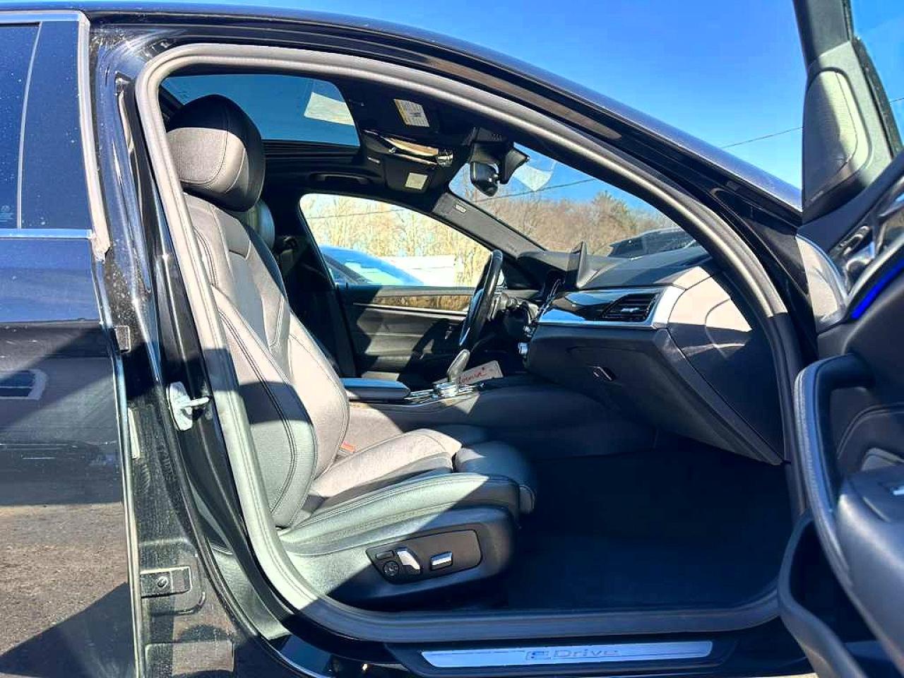 2018 BMW 5 series VIN WBAJA9C56JB253324 photo 7