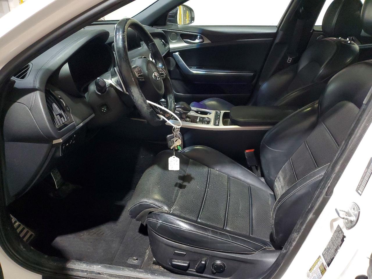 2018 Kia Stinger VIN KNAE55LC1J6027665 photo 7