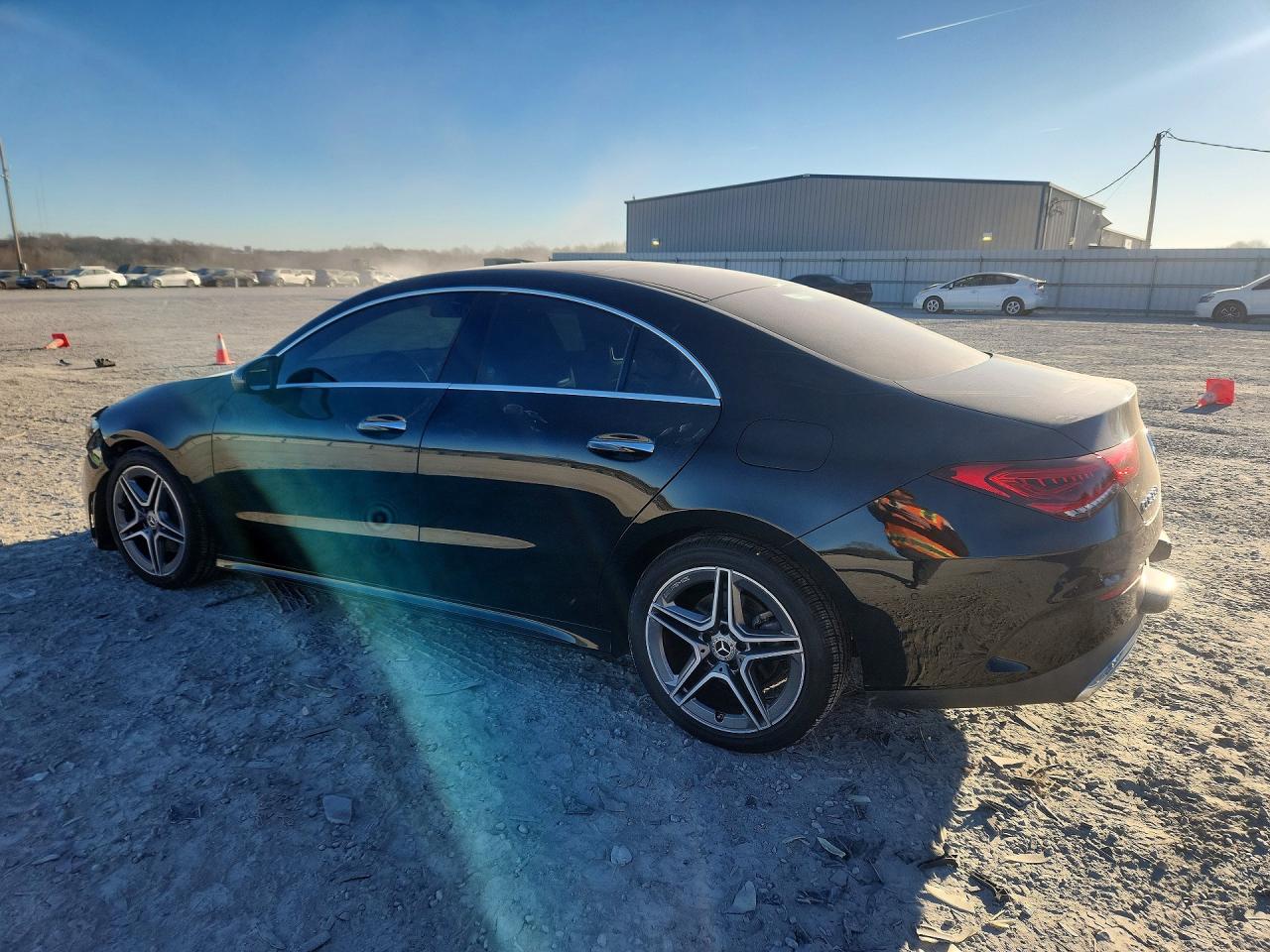 2022 Mercedes-Benz Cla-class VIN W1K5J4GB5NN320884 photo 2
