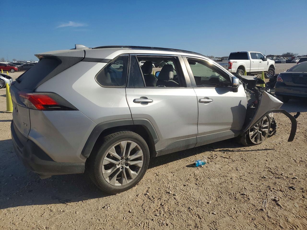 2020 Rav4 VIN JTMC1RFV2LD055175 photo 3
