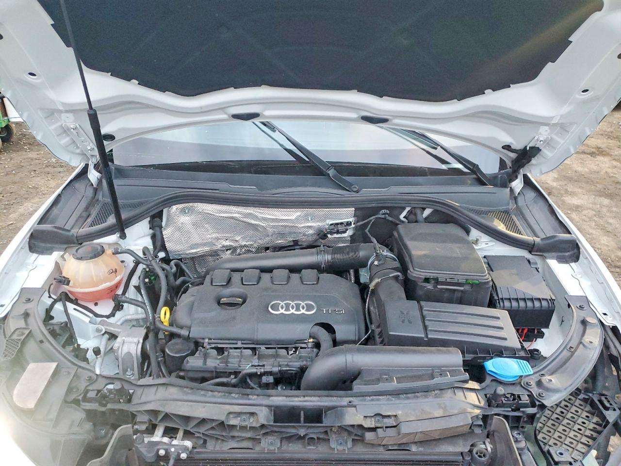 2018 Audi Q3 VIN WA1HCCFSXJR020218 photo 12