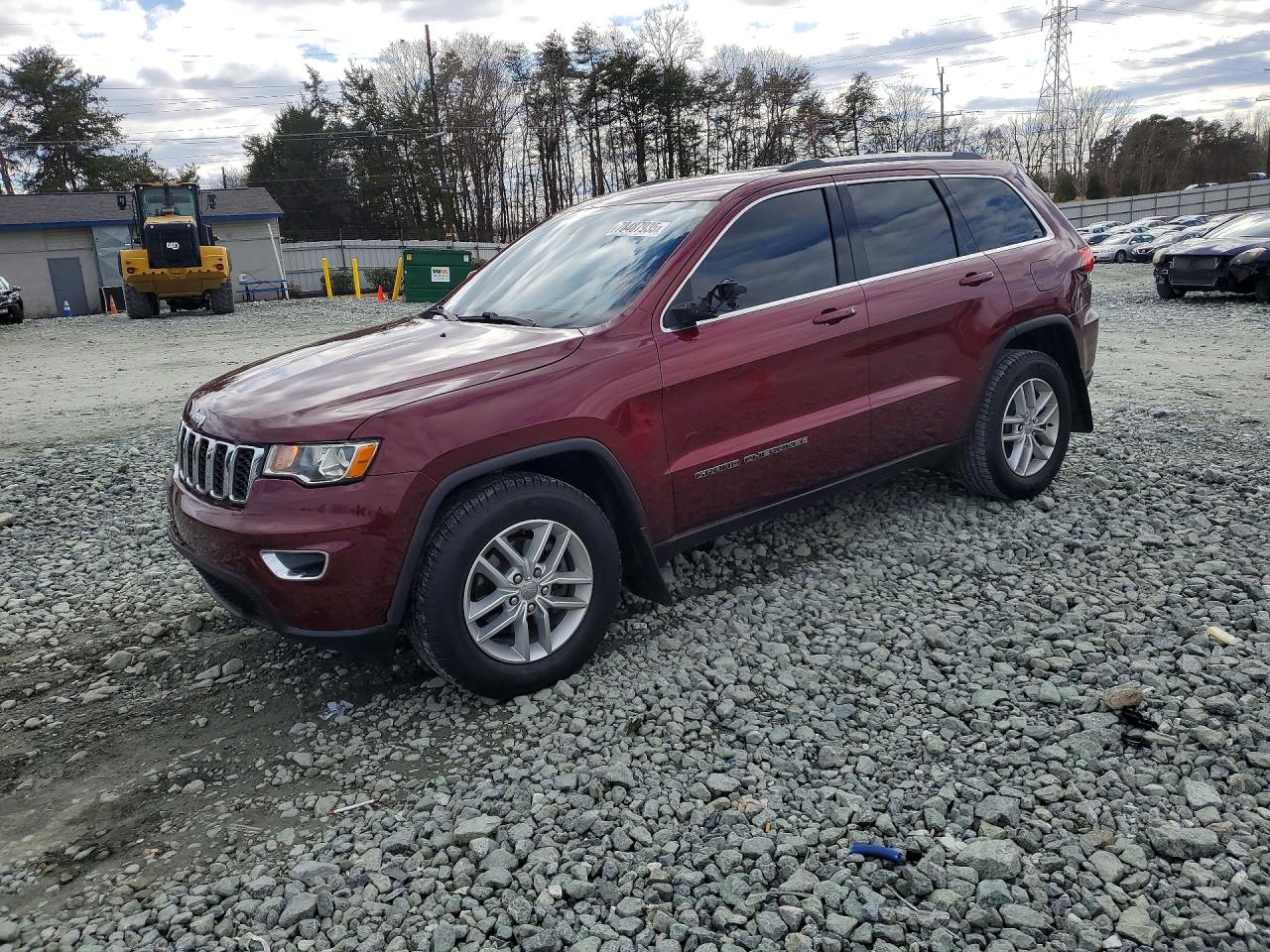 2018 Jeep Grand cher VIN 1C4RJEAG3JC339252 photo 1