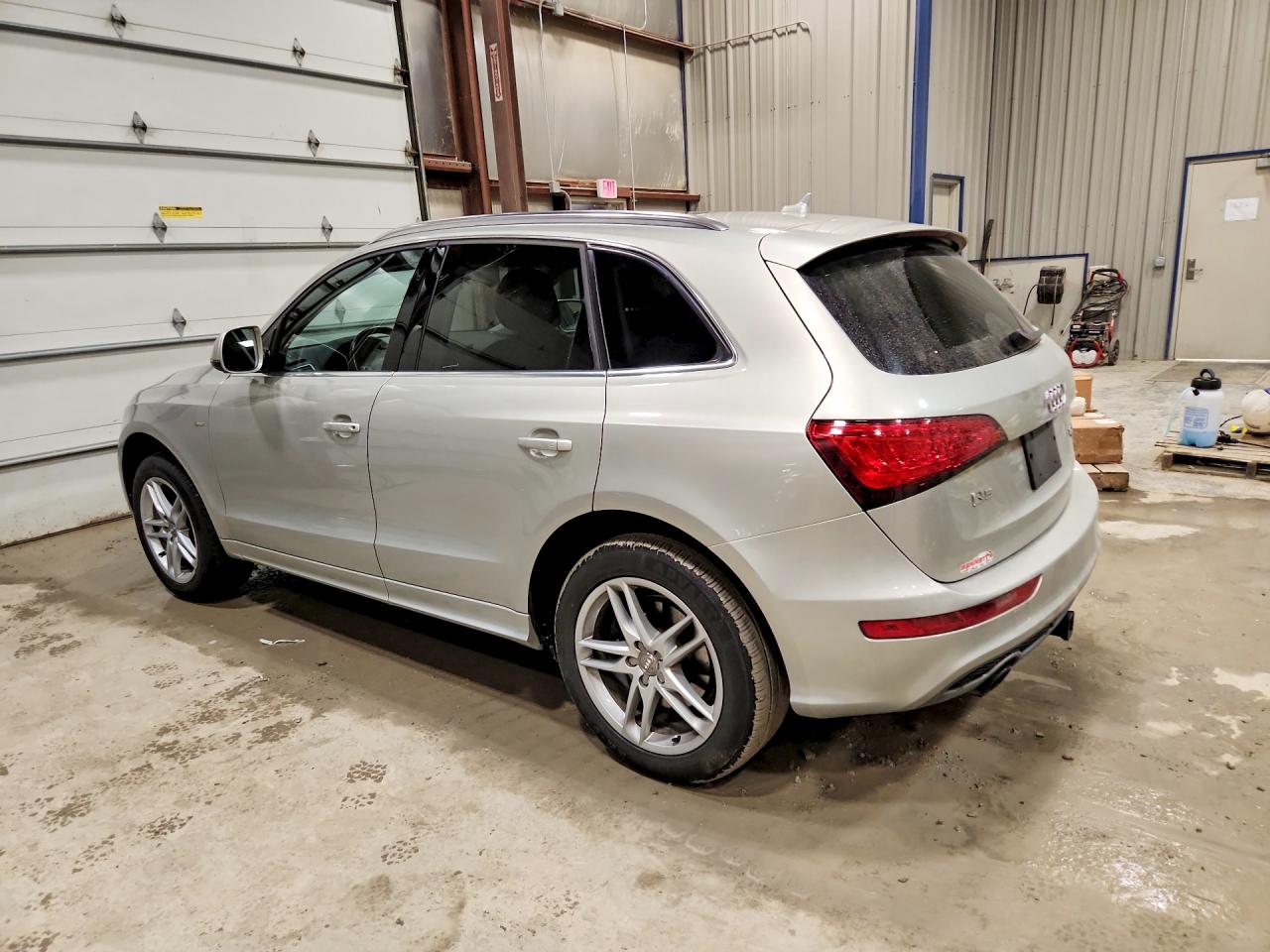 2014 Audi Q5 VIN WA1WGAFP3EA109077 photo 2