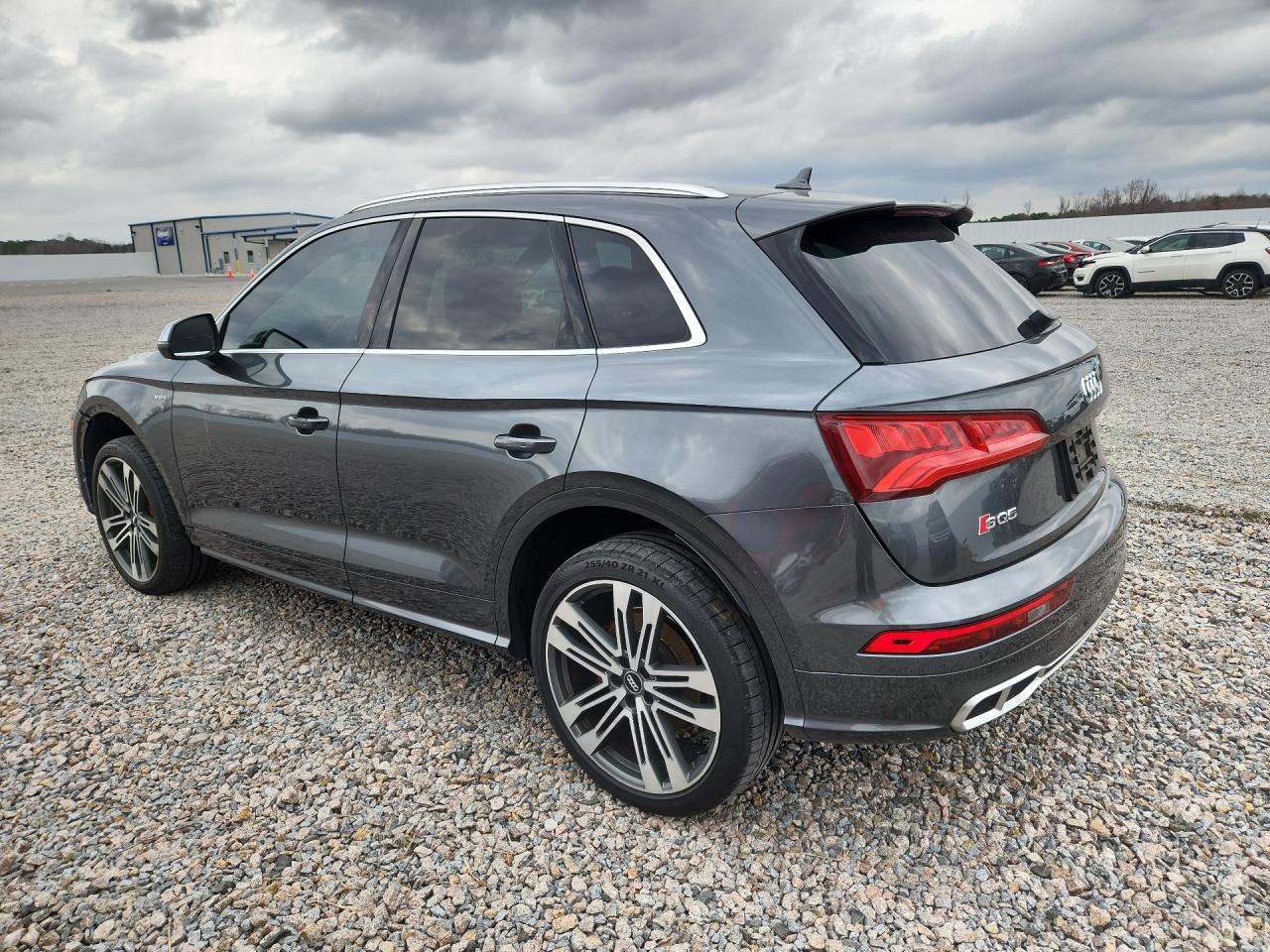 2018 AUDI Sq5 VIN WA1A4AFY9J2111836 photo 2