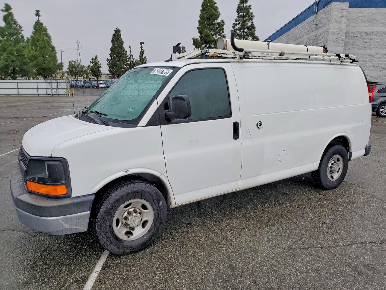 2014 CHEVROLET Express VIN 1GCWGFCB4E1133108 photo 1