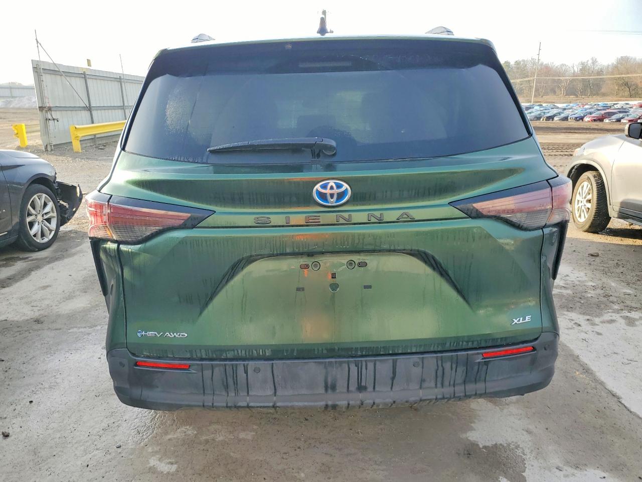 2025 Toyota Sienna VIN 5TDJSKFC3SS199279 photo 6