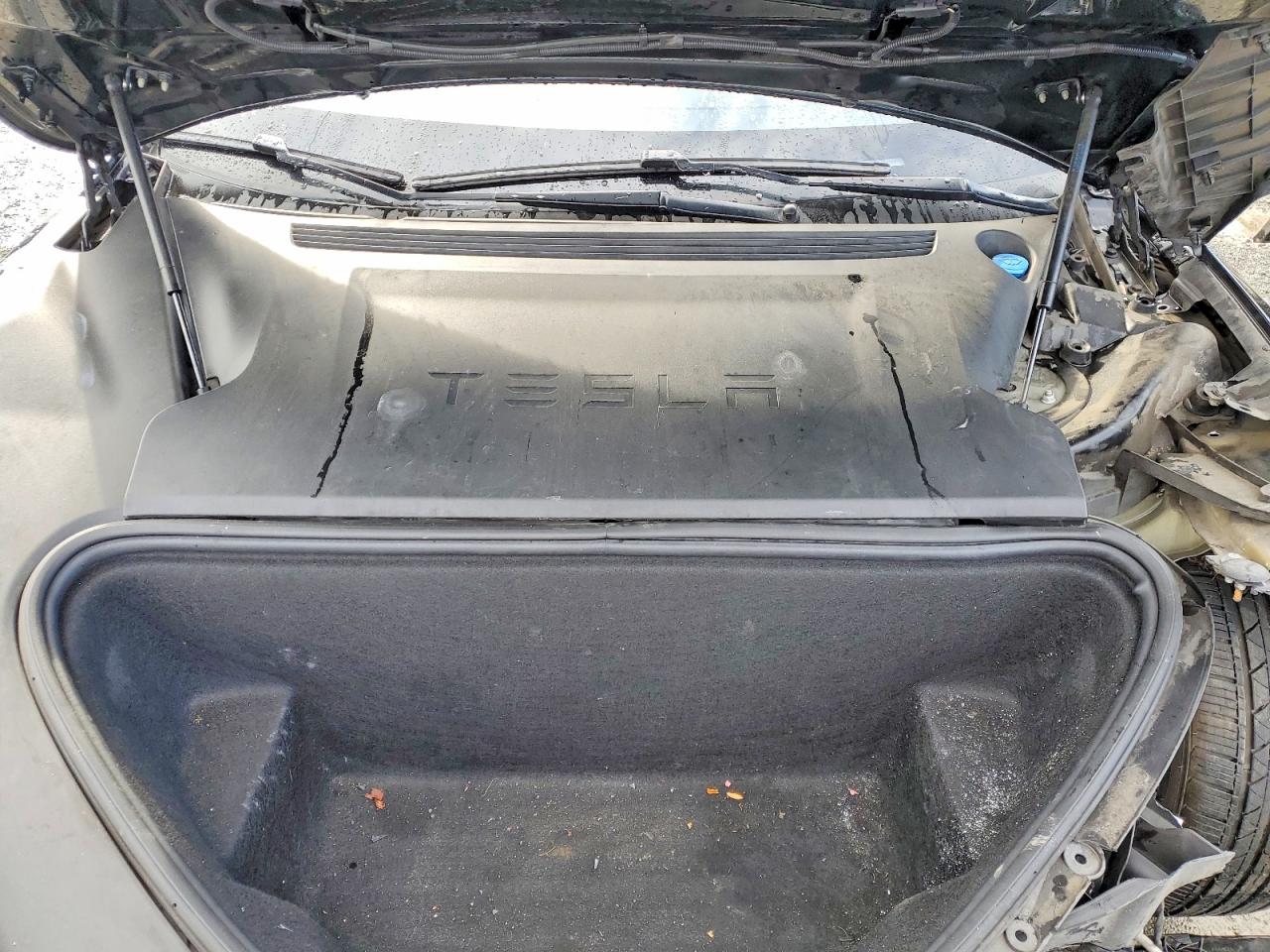 2018 Tesla Model s VIN 5YJSA1E24JF293796 photo 11