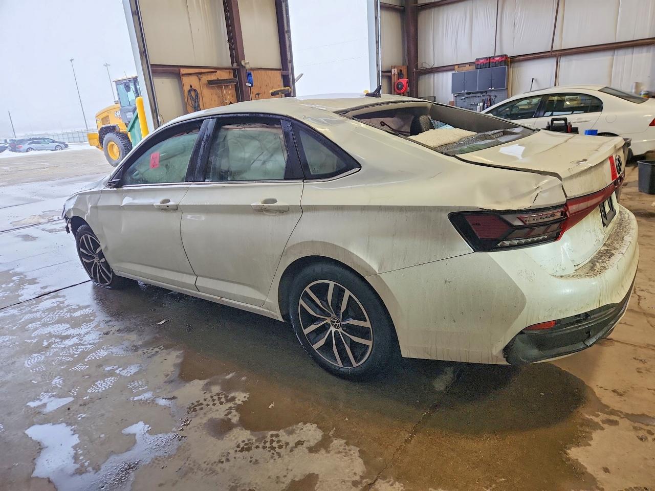 2025 VOLKSWAGEN Jetta VIN 3VWEX7BU1SM026243 photo 2