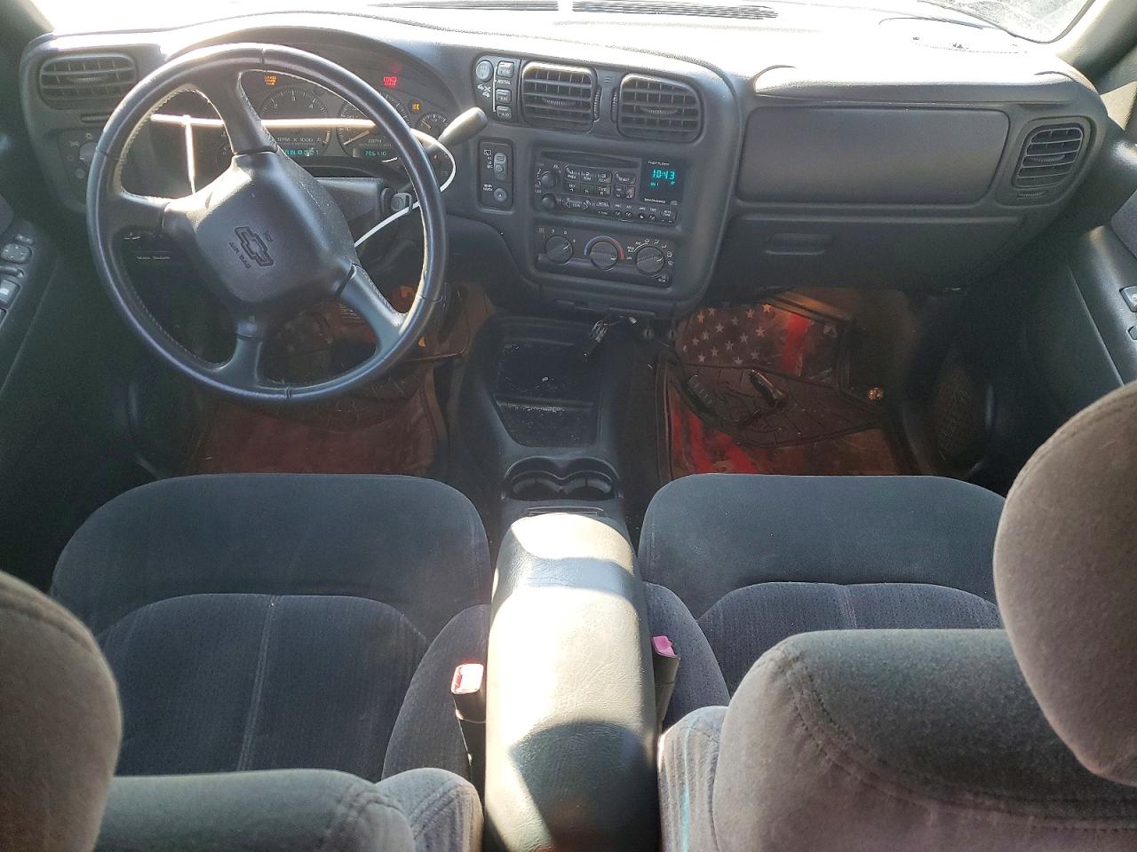 2001 CHEV Blazer VIN 1GNDT13W01K232576 photo 8