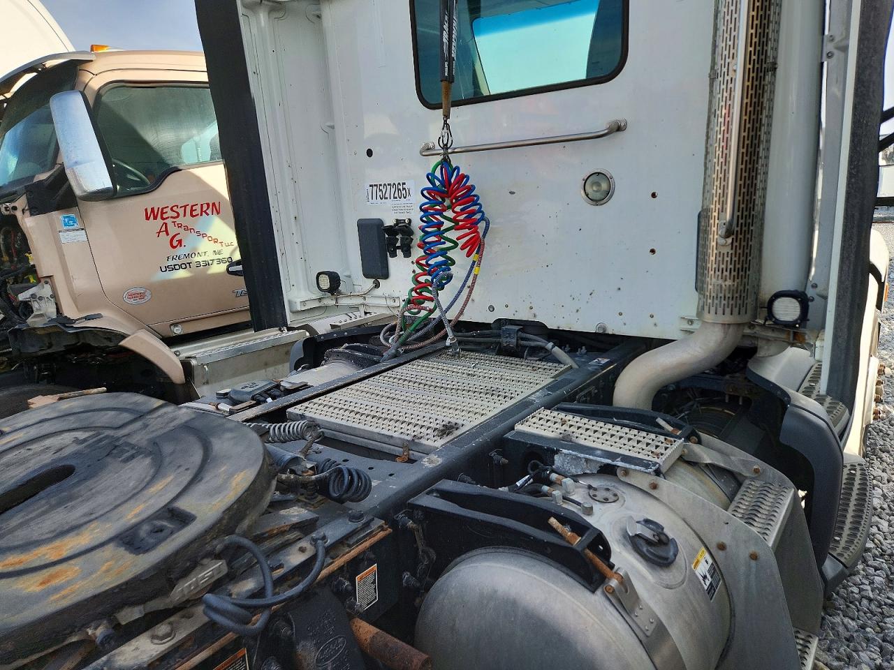 2018 PETERBILT All models VIN 1XPBA48X0JD477454 photo 6