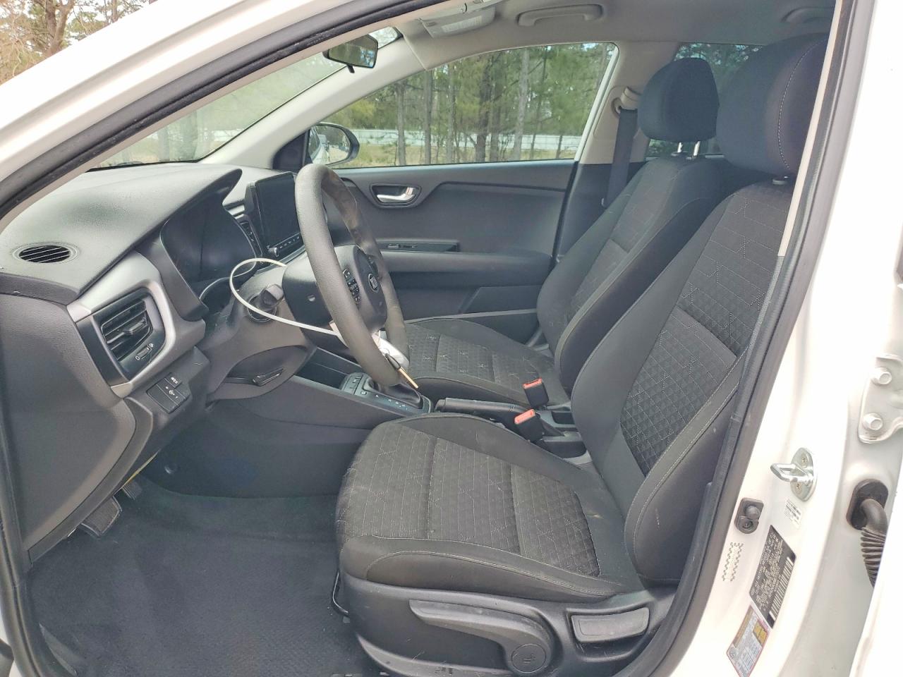 2021 Kia Rio VIN 3KPA24AD6ME373273 photo 7