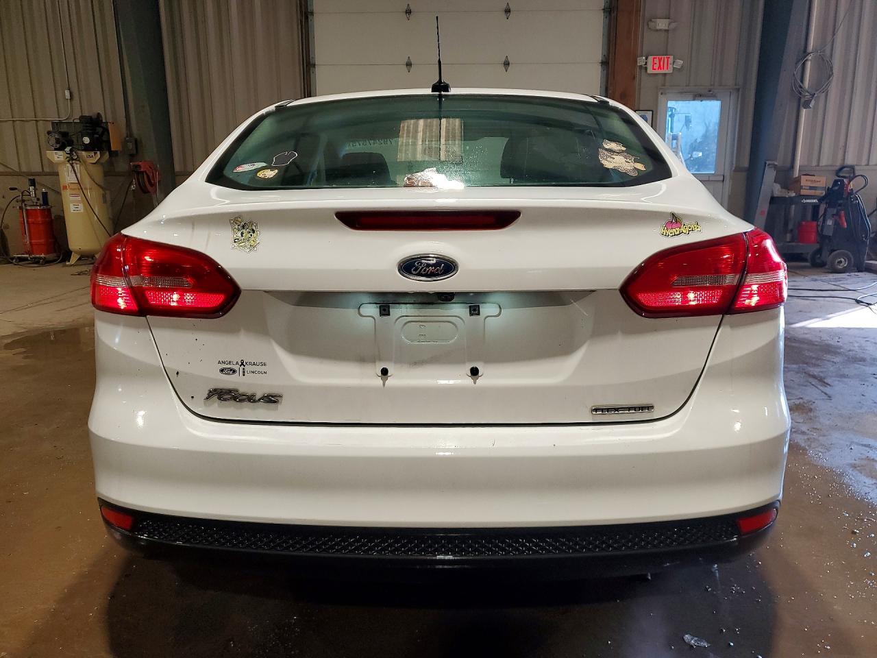 2016 Ford Focus VIN 1FADP3E24GL362050 photo 6