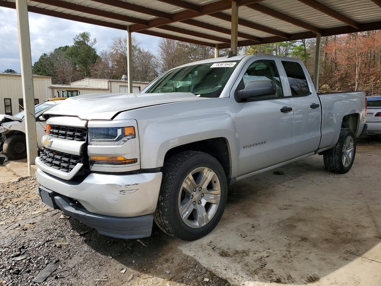 2018 Chevrolet All models VIN 1GCRCPECXJZ315461 photo 1