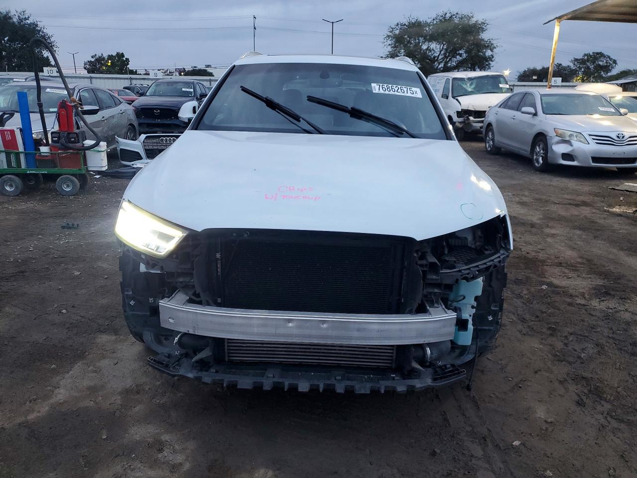 2018 Audi Q3 VIN WA1HCCFSXJR020218 photo 5