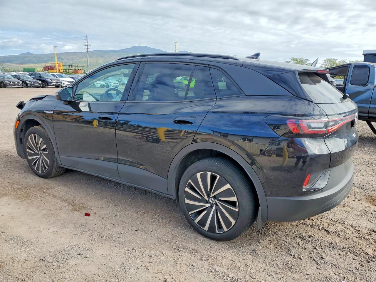 2025 Volkswagen All other VIN 1V2DSPE84SC005544 photo 2