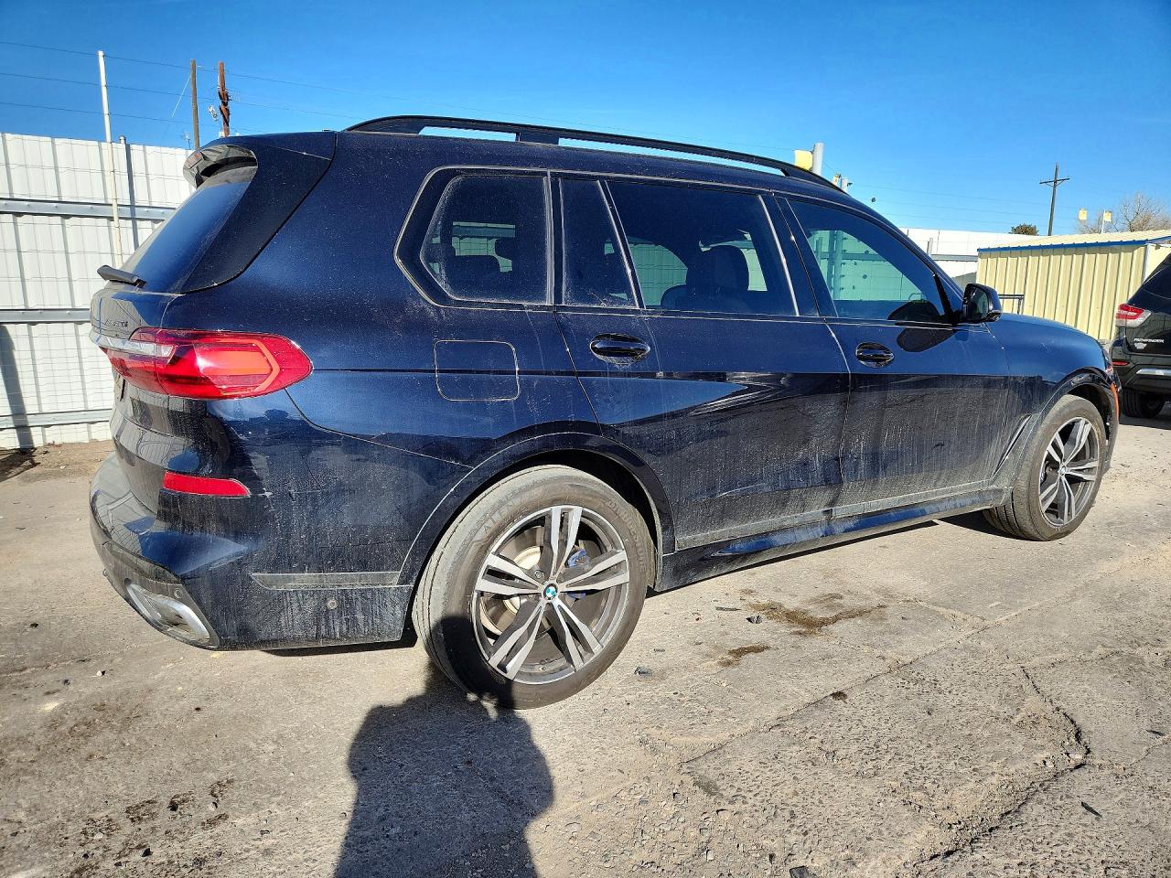 2019 BMW X7 VIN 5UXCX4C52KLS38665 photo 3
