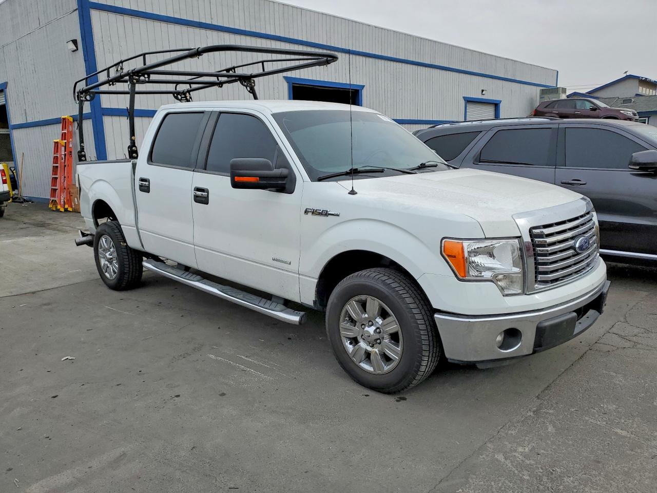 2011 Ford F-150 VIN 1FTFW1CT1BFB48758 photo 4