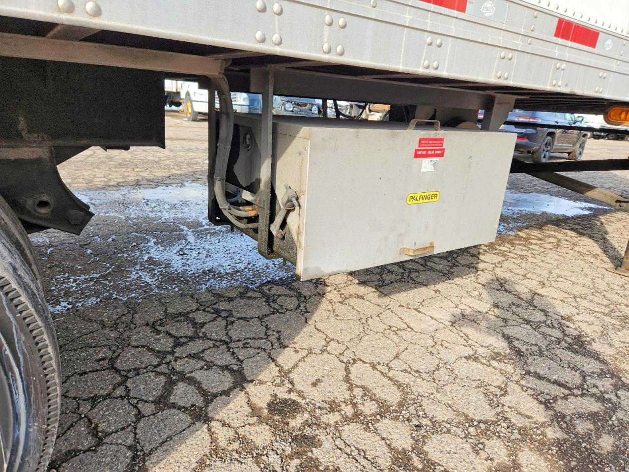 2022 UTLITY Refrigerat VIN 1UYVS1283N6560206 photo 6