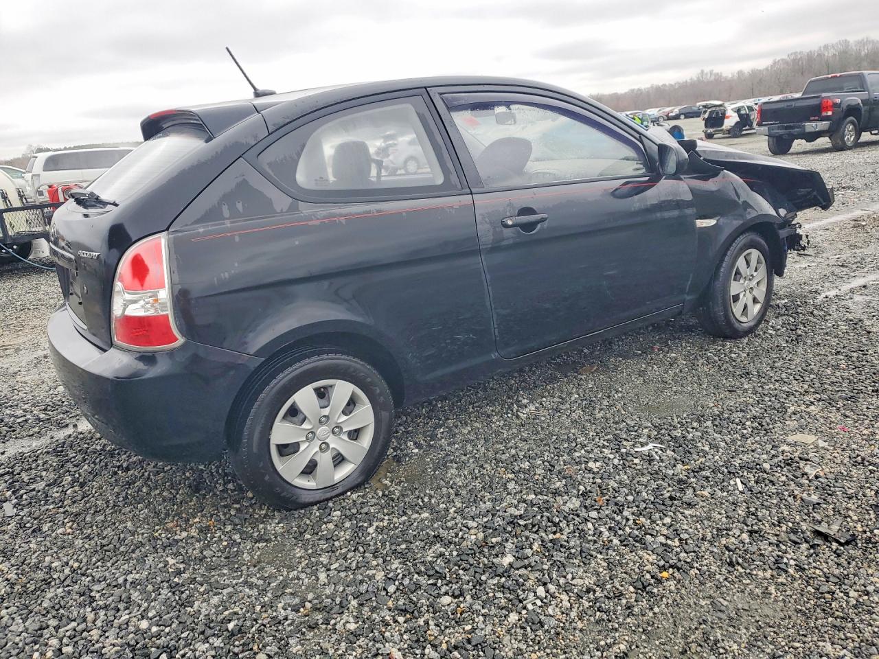 2011 HYUNDAI Accent VIN KMHCM3AC9BU186625 photo 3