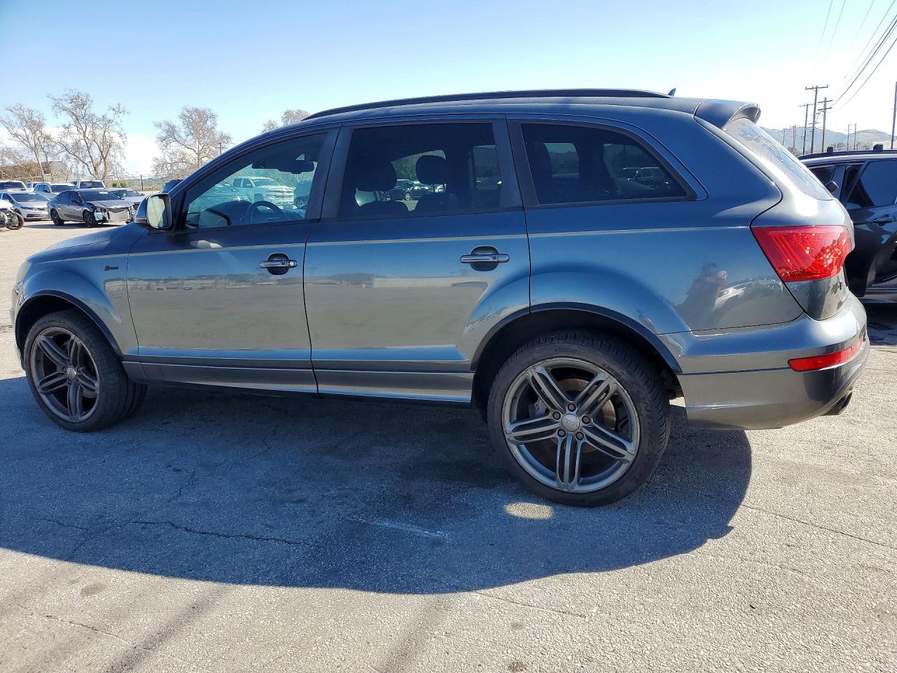 2014 Audi Q7 VIN WA1DGAFE2ED014336 photo 2