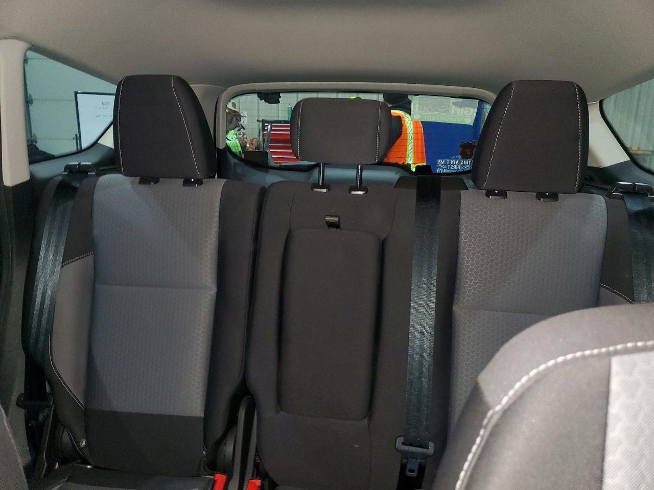 2018 Ford Escape VIN 1FMCU9GD2JUA77604 photo 10