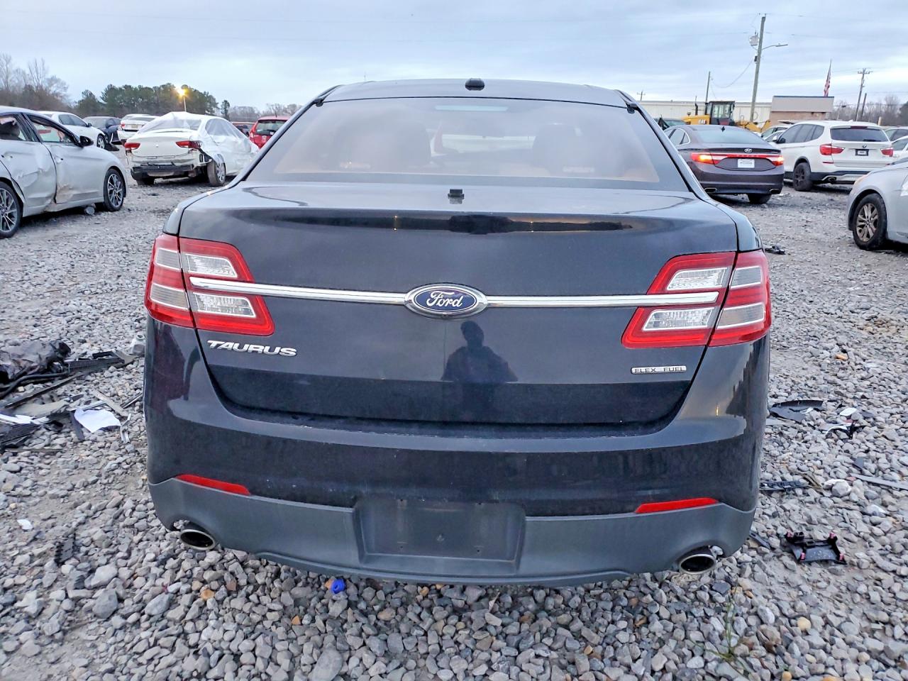 2017 Ford Taurus VIN 1FAHP2D80HG108671 photo 6