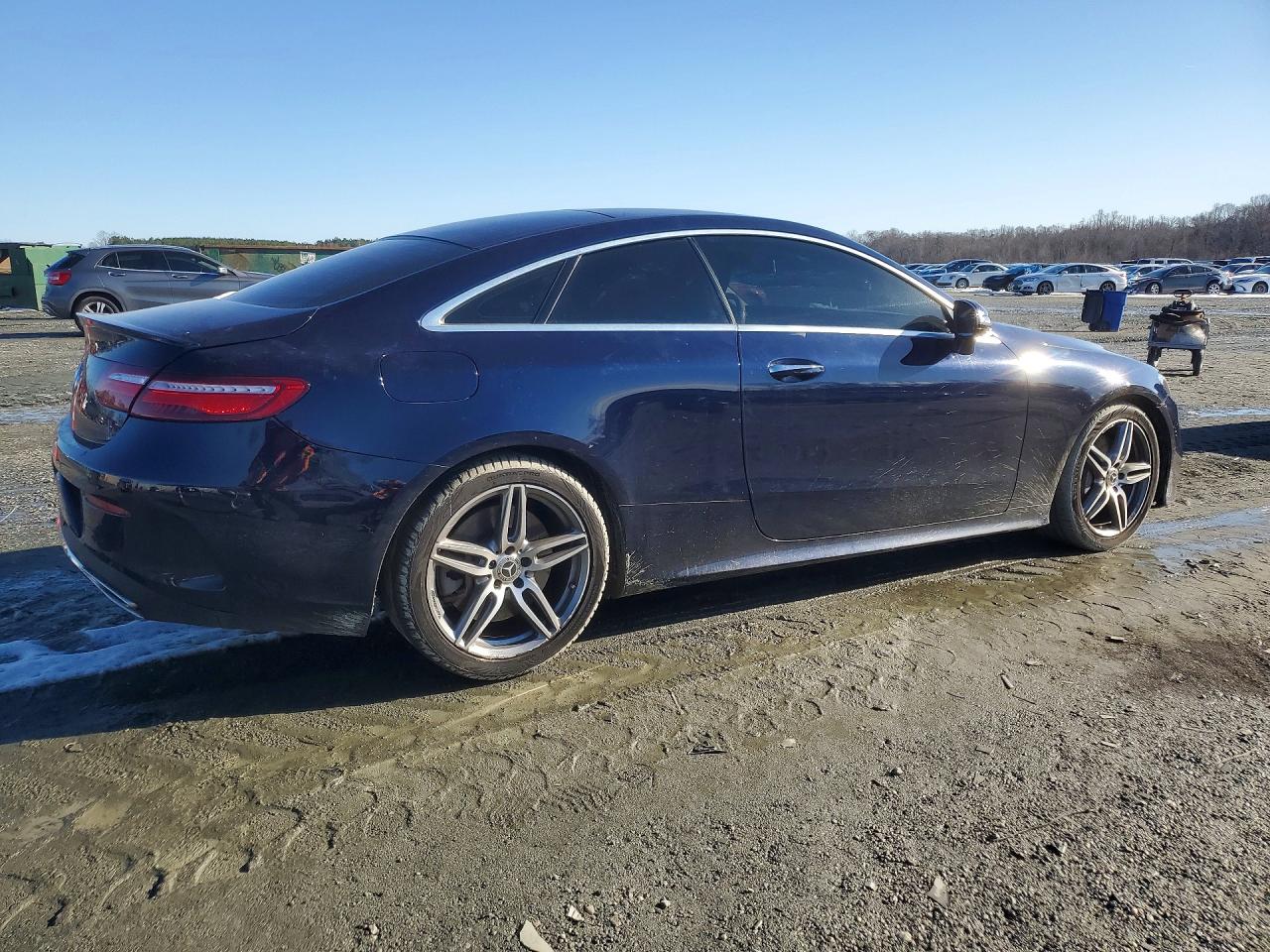 2018 Mercedes-Benz E-class VIN WDD1J6FB4JF011942 photo 3