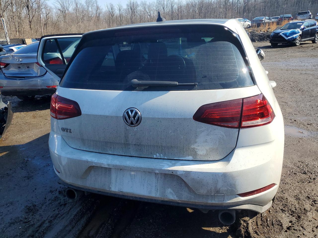 2018 VOLKSWAGEN Gti VIN 3VW447AU2JM250285 photo 6