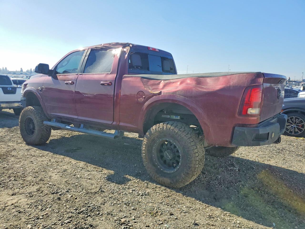 2017 Ram 2500 VIN 3C6UR5FL9HG667346 photo 2