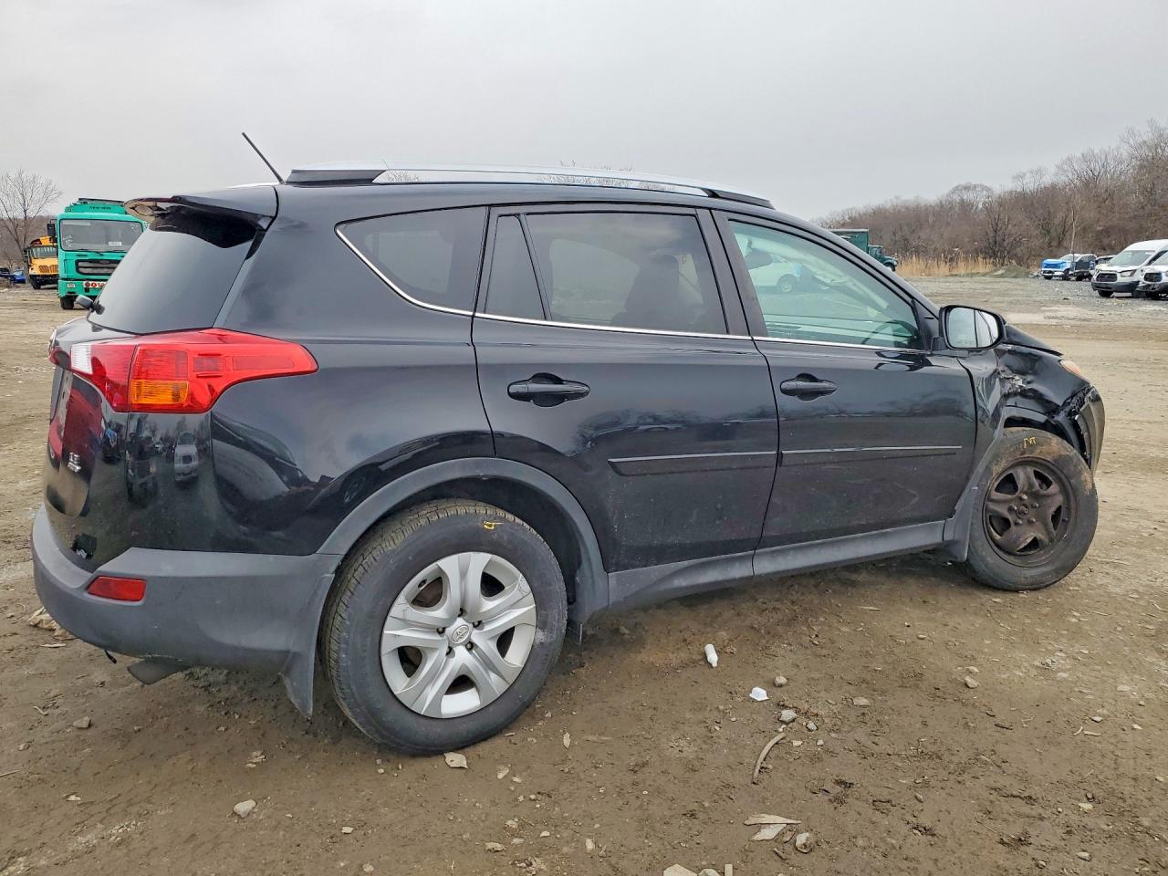 2015 Toyota Rav4 VIN 2T3BFREV2FW404437 photo 3
