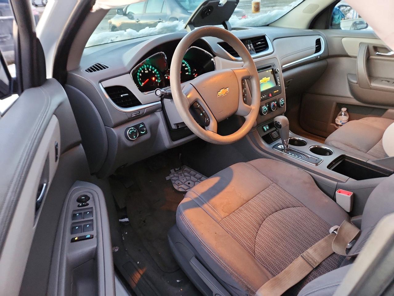 2016 Chevrolet Traverse VIN 1GNKRFED4GJ137273 photo 8