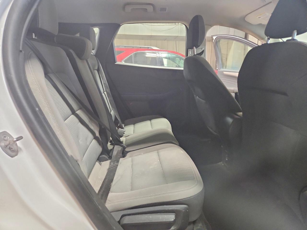 2022 Ford Escape VIN 1FMCU0F64NUB00711 photo 11